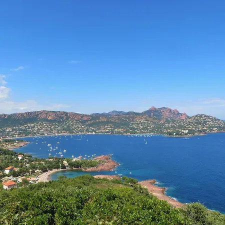 Cap Esterel Village Zone Calanques T2 Mer Acces Facile - C2 Ref. 3la *